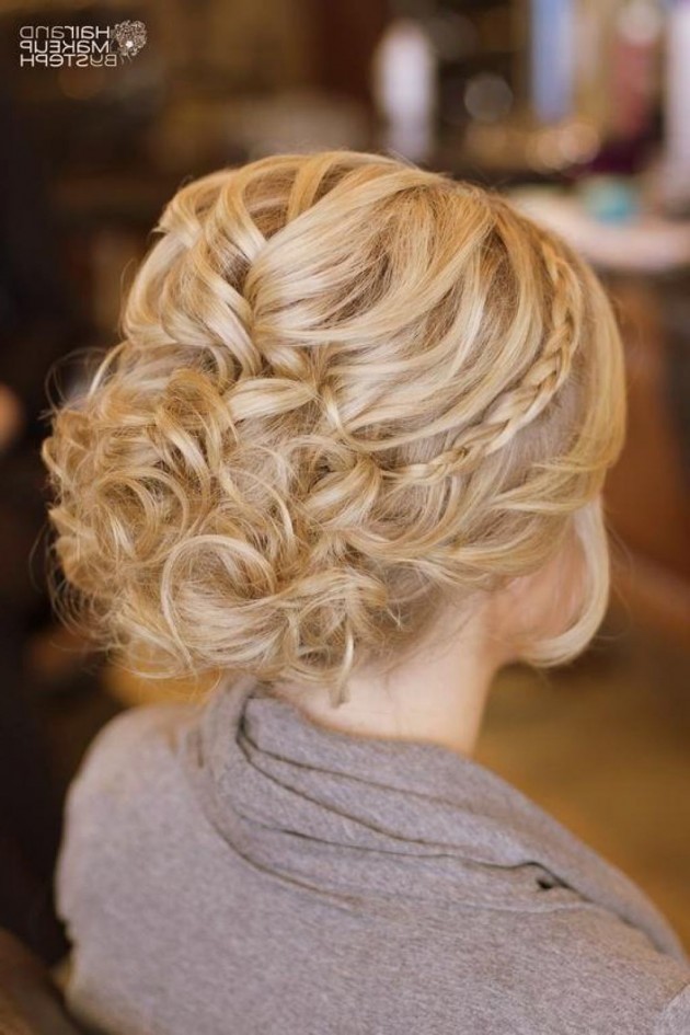 15 fascinating updo hairstyles for a formal event
