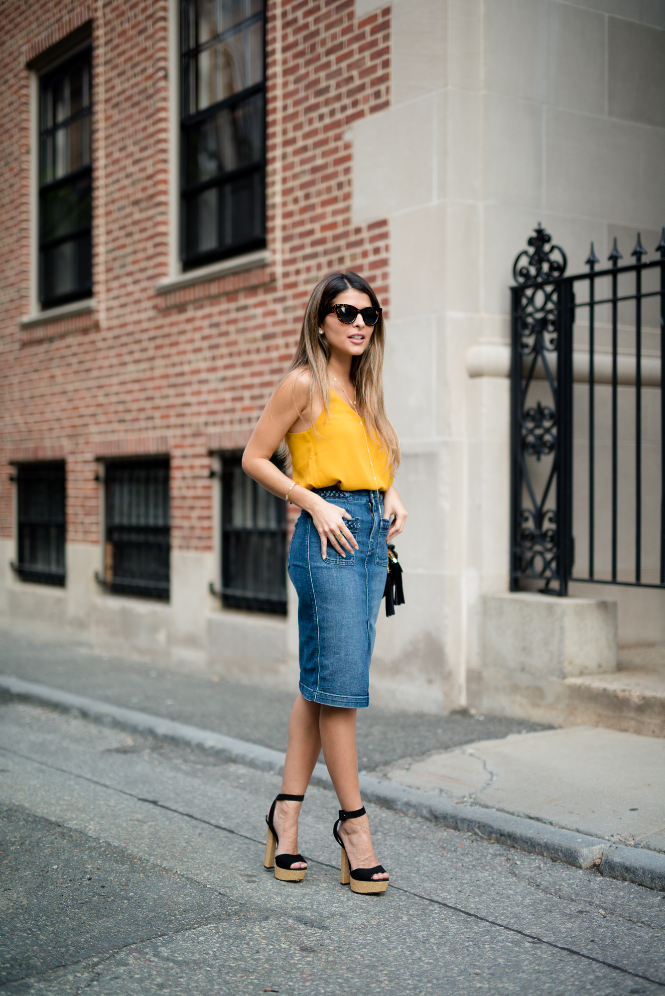 15 Fresh And Modern Ways To Wear A Denim Skirt 0836