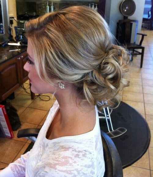 Fabulous Wedding Guest Hairstyles For The Next Wedding You Are