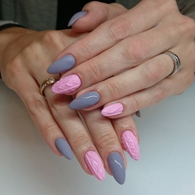Cable Knit Nails Are The Coziest Nail Trend This Season - fashionsy.com
