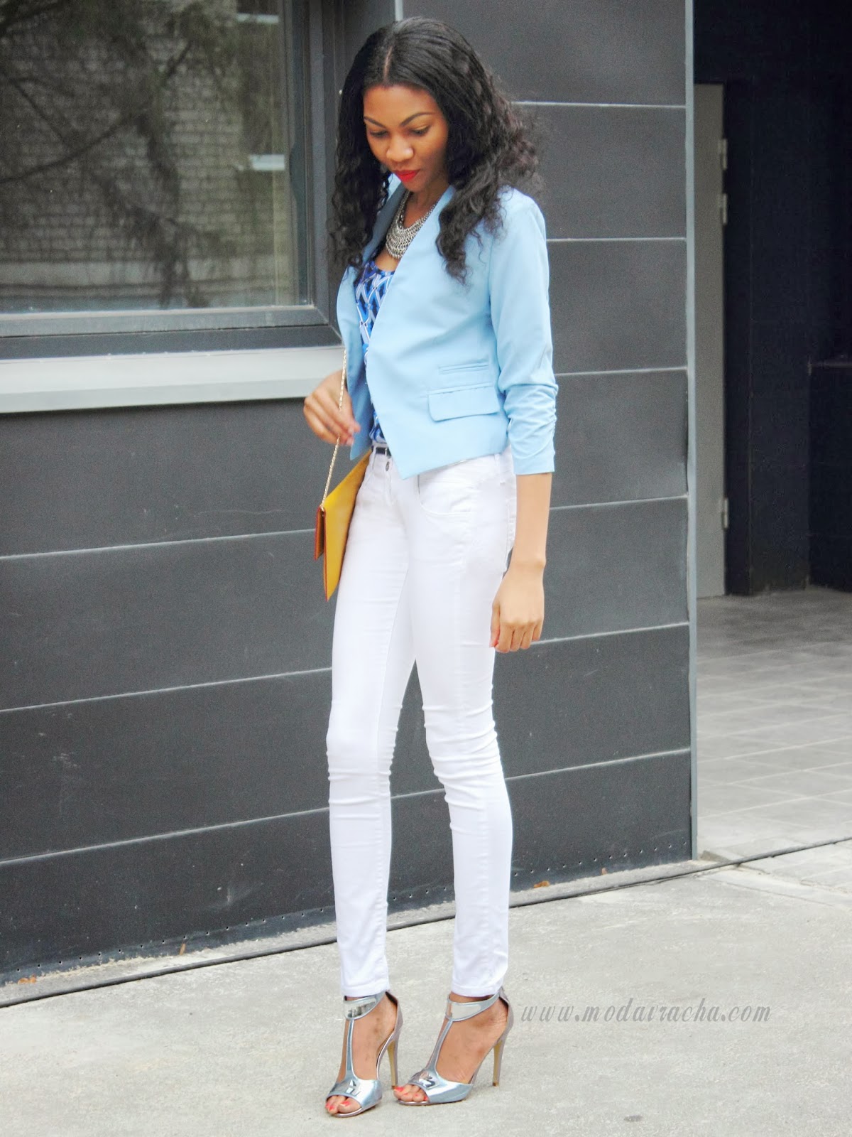 15 Trendy Pastel Outfit Combinations - fashionsy.com