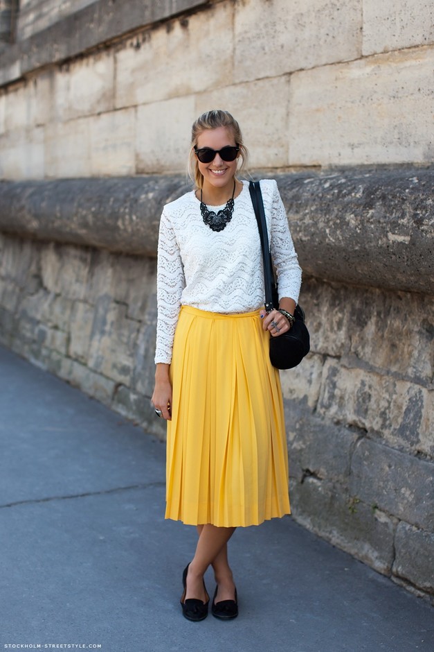 16 Outfit Ideas With A Midi Skirt