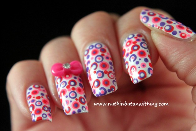 16 Cute and Easy Polka Dot Nail Designs