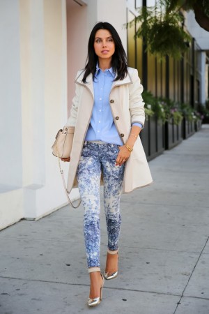 16 Trendy Outfit Ideas With Floral Pants - fashionsy.com