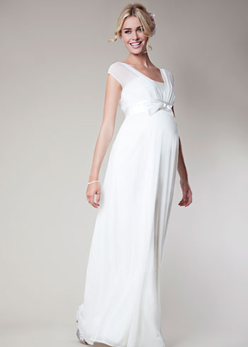Gorgeous Wedding Dresses For Pregnant Brides - fashionsy.com