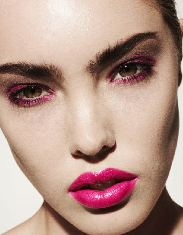 Beauty Trend   Hot Pink Lips