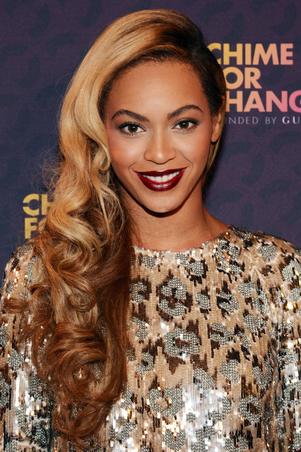 3 Super Easy Ways To Make A Glam Curls
