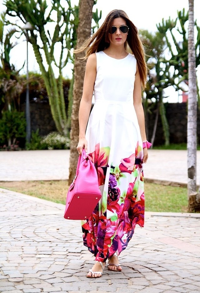 Welcome The Summer With A Casual Maxi Dress - fashionsy.com