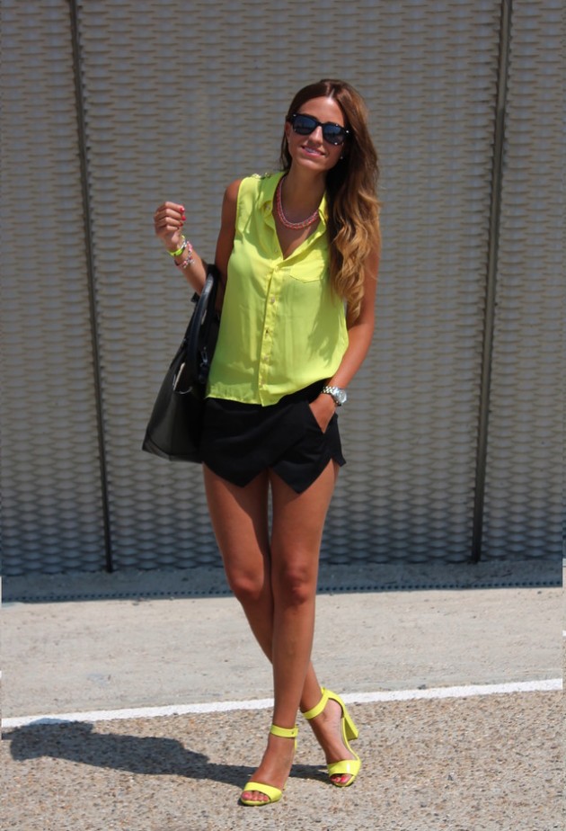 Summer Time Is The Right Time To Wear Neon Colors - fashionsy.com
