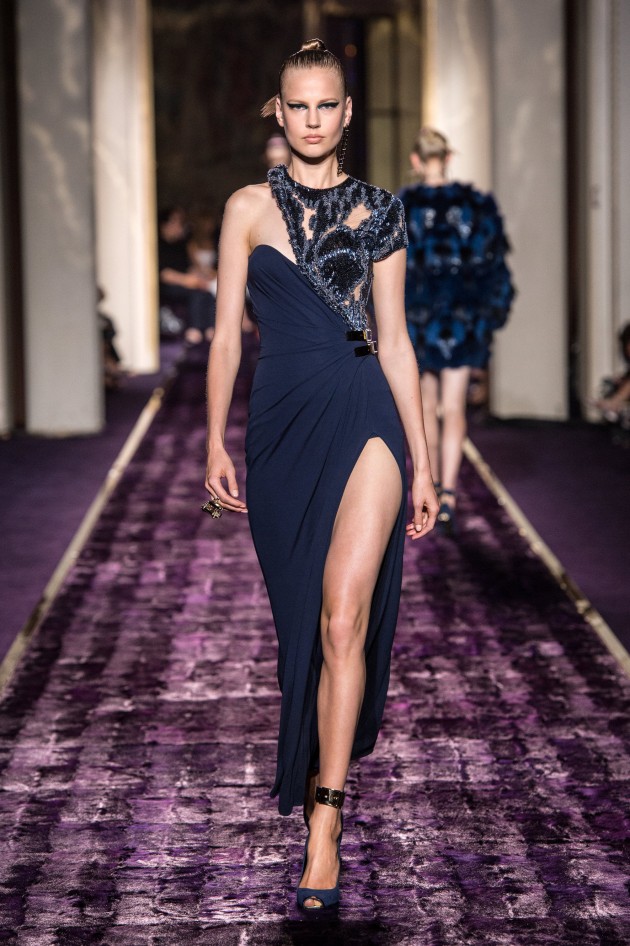 Atelier Versace - Paris Haute Couture Fashion Week - fashionsy.com