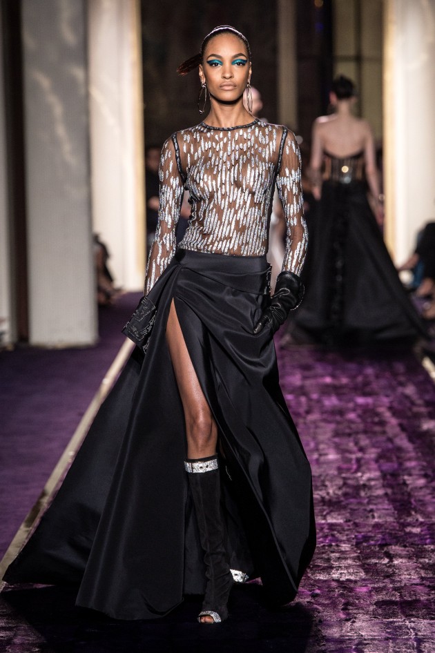 Atelier Versace - Paris Haute Couture Fashion Week - fashionsy.com