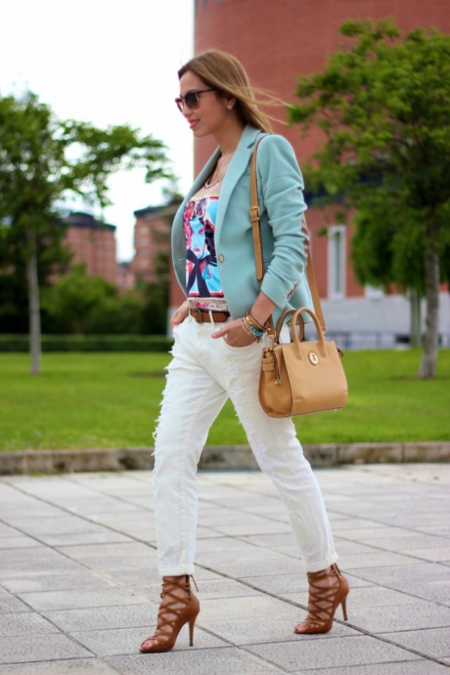 Trendy Summer Looks With White Pants