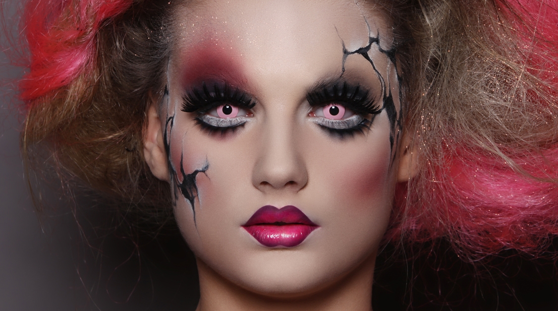 16 Creative Halloween Makeup Ideas