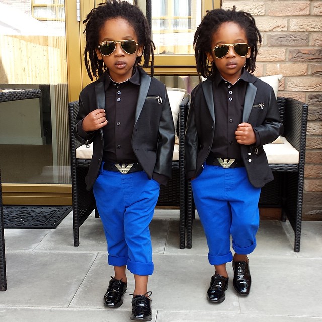 Adorable Identical Twins With A Big Sense of Fashion