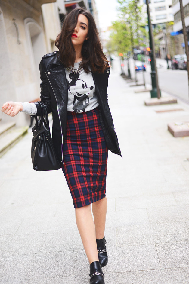 Stylish Fall Outfit Ideas With Pencil Skirt