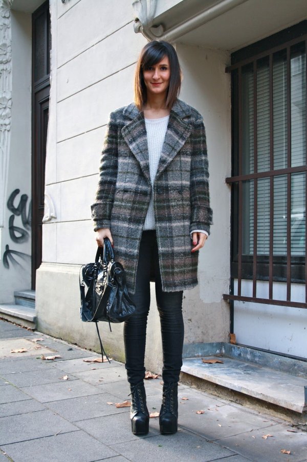Make A Statement This Winter With A Plaid Coat