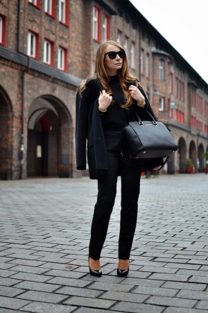 Ways To Wear Your Black Pants - fashionsy.com