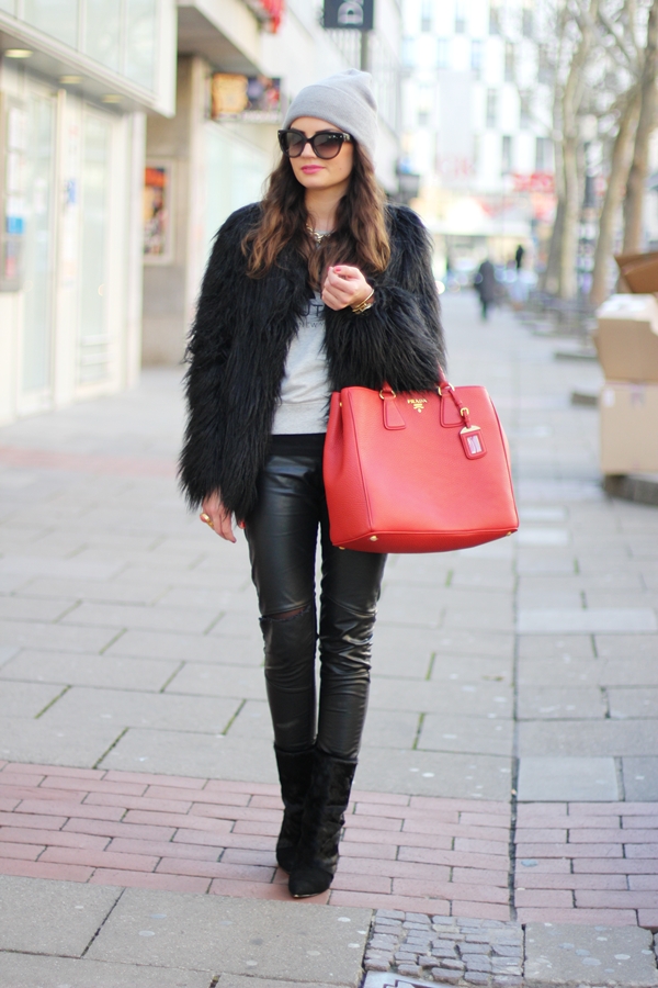 Trendy Winter Outerwear   Fur Coat