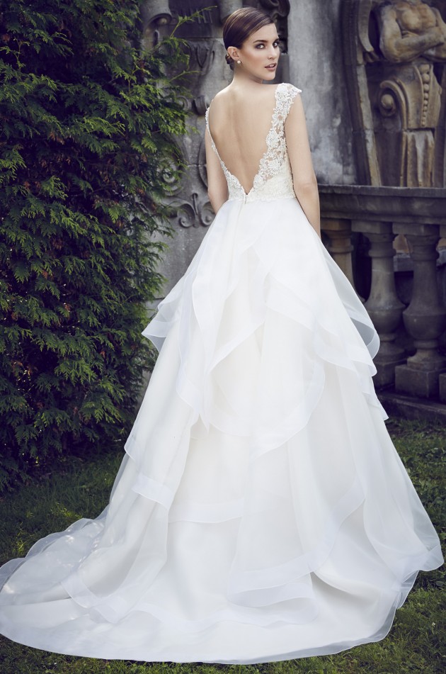 Paloma Blanca Spring 2015 Bridal Collection - fashionsy.com