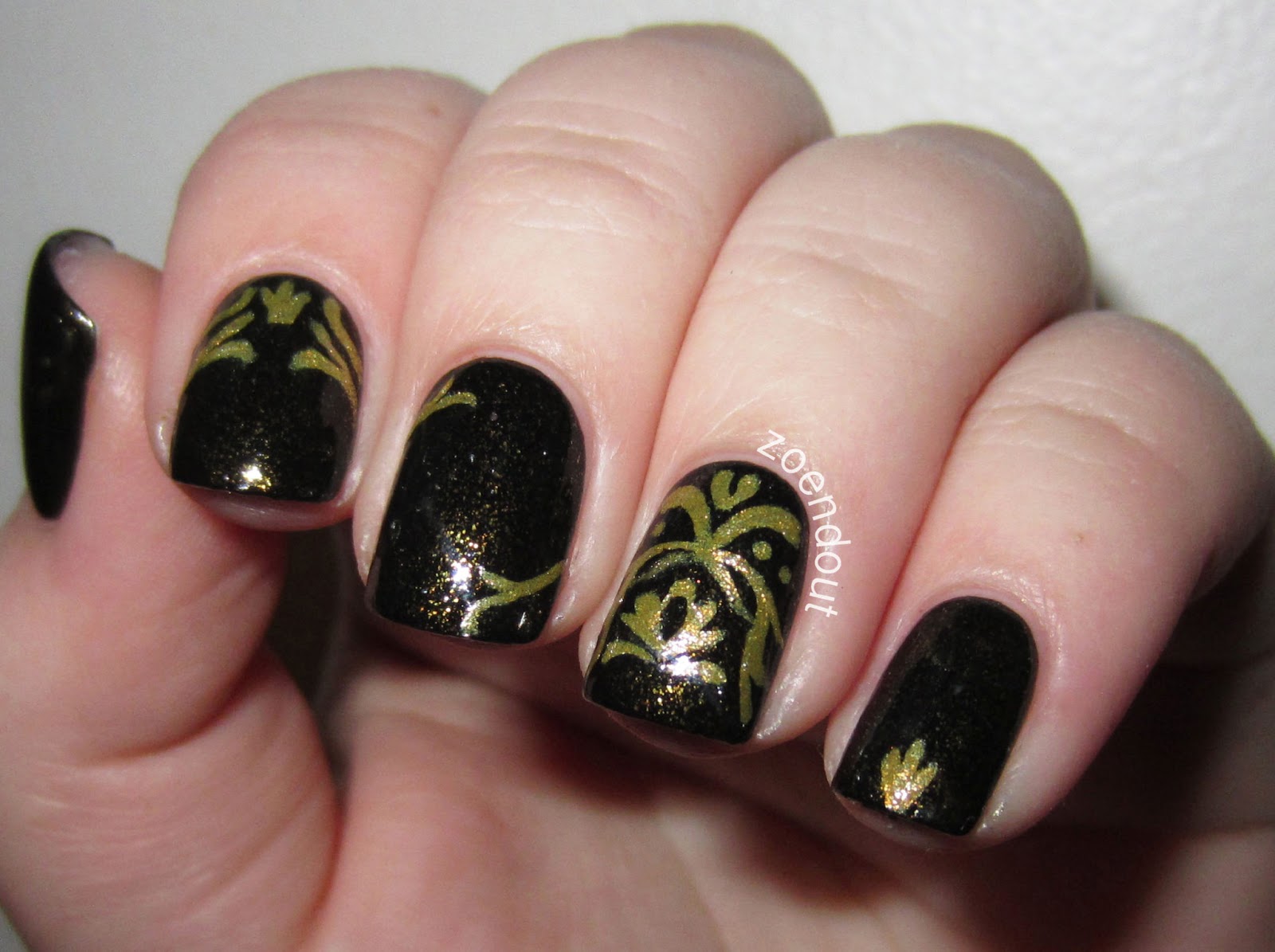 Baroque Manicure   Elegant Nails For The Holidays