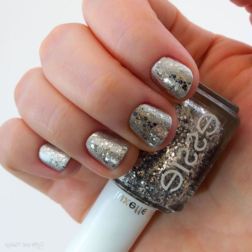 Interesting Silver Nail Designs To Copy Now - fashionsy.com