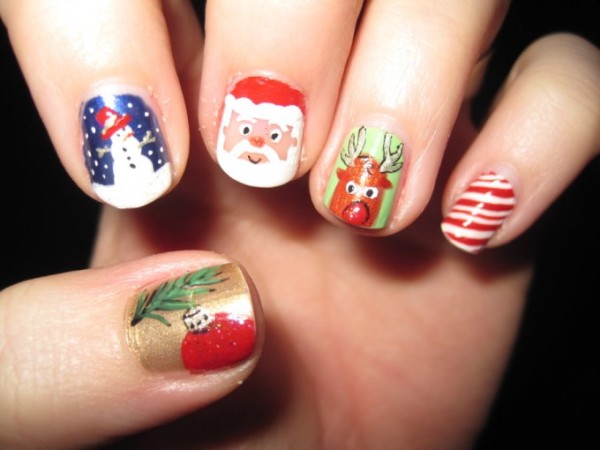 Great Mismatched Christmas Nail Designs