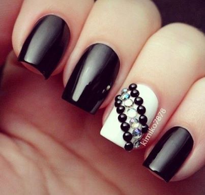 15 Fascinating Crystal Nails - fashionsy.com