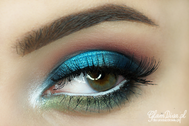 18 Peacock Feather Inspired Eye Makeup Looks