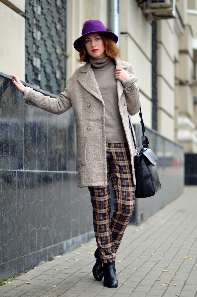 Warm, Comfortable and Modern Outfits with Plaid Pants