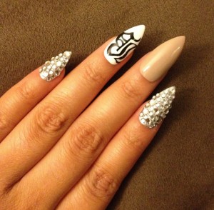 15 Fascinating Crystal Nails - fashionsy.com