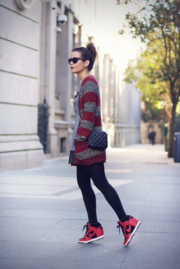 16 Cute Outfits With Sneakers