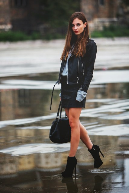 15 Great Ways To Wear Black Leather Jacket