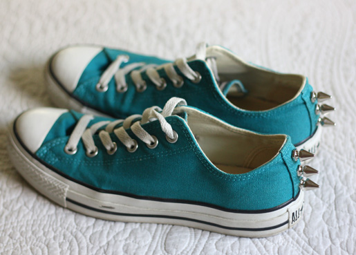 15 DIY Converse Sneakers To Rock This Spring