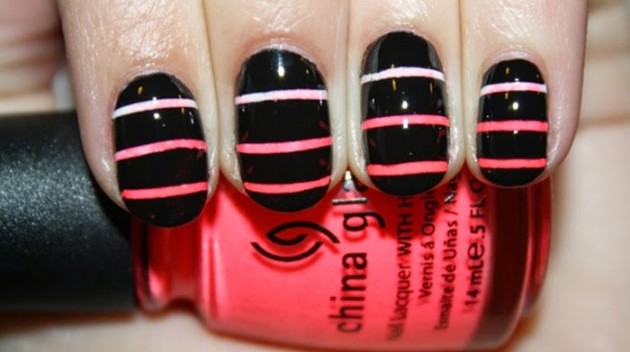 15 Cute And Striped Nail Designs To Copy This Spring