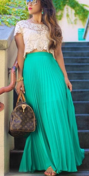 Coral And Mint Street Style Outfits That You Will Love - fashionsy.com