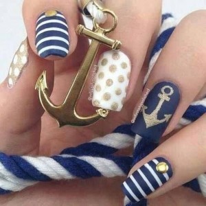 Adorable Nautical Nail Arts To Copy Now - fashionsy.com