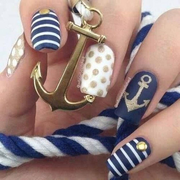Adorable Nautical Nail Arts To Copy Now