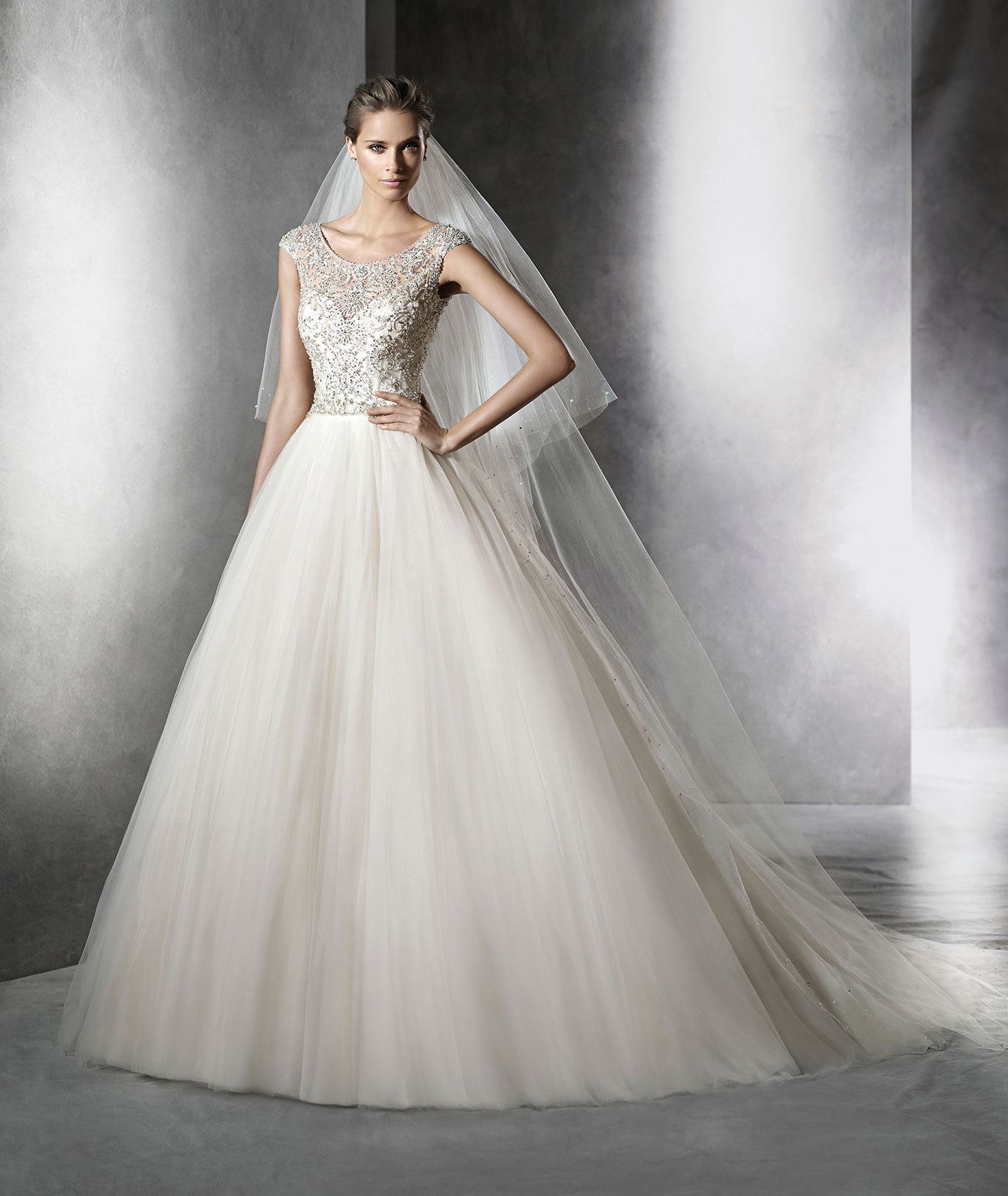 PRONOVIAS - Spring 2016 Bridal Collection - fashionsy.com