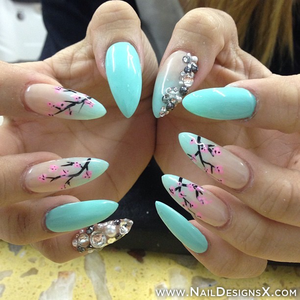 15 Ways To Decorate Your Mint Nails This Spring