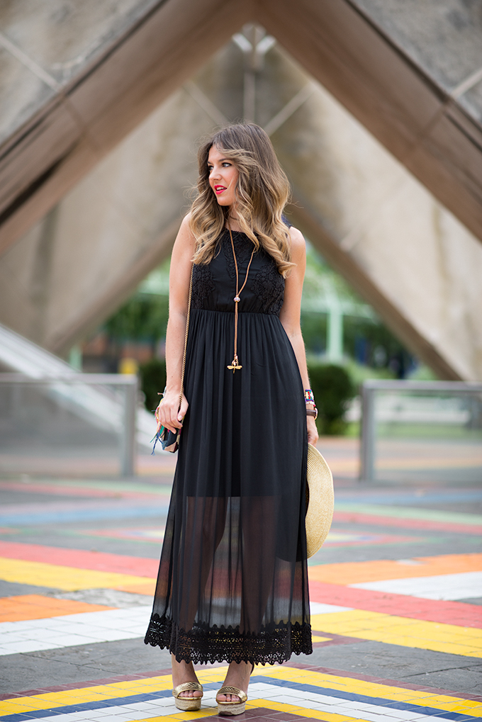 4 Tips to Style Your Maxi Dress This Summer - fashionsy.com