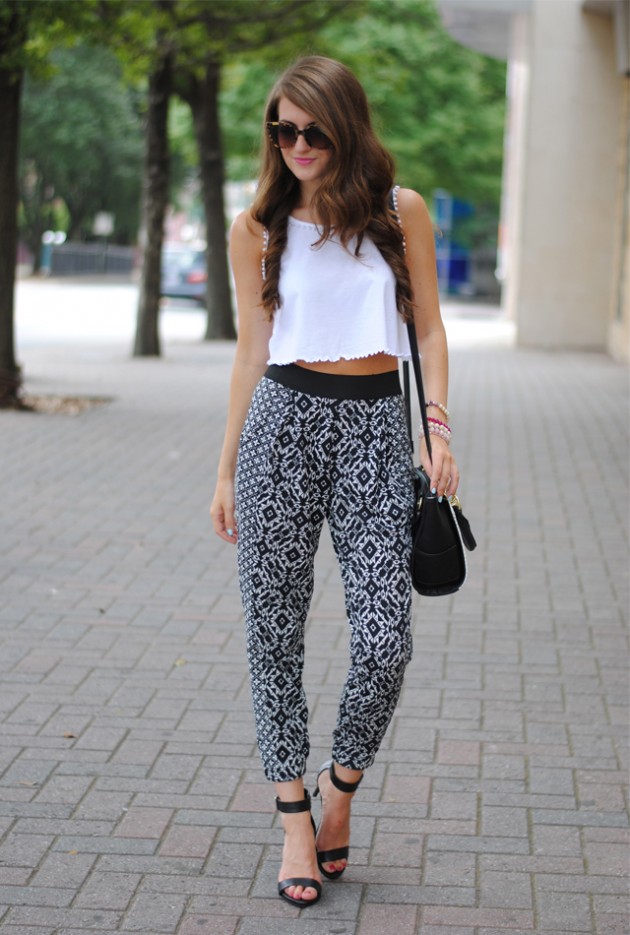 15 Modern And Different Ways To Wear Printed Pants - fashionsy.com