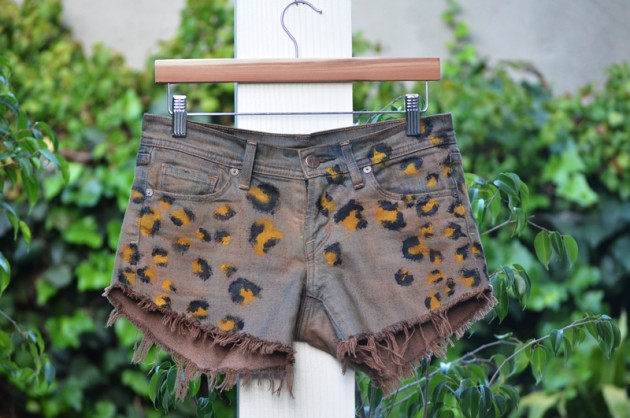 15 Brilliant DIY Ideas to Revamp Your Old Shorts