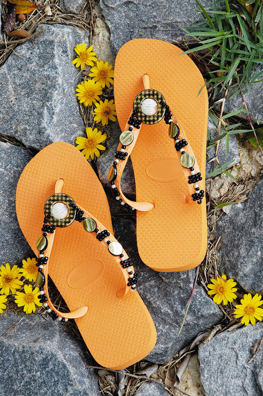 15 Adorable DIY Summer Flip Flops