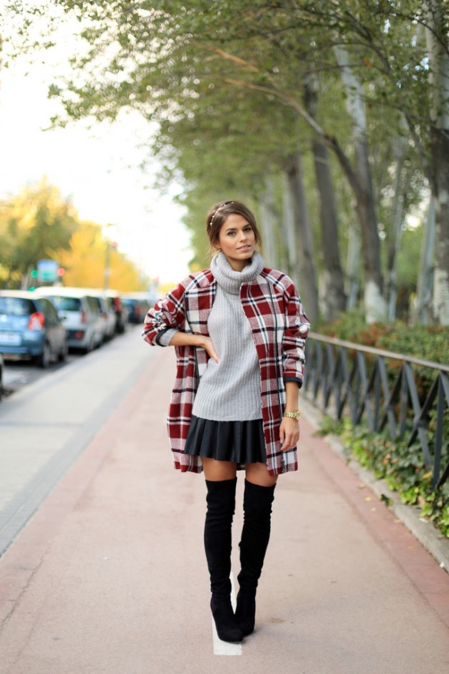 How to Look Chic in a Turtleneck Sweater