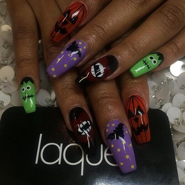 19 Spooky Nail Designs for Halloween
