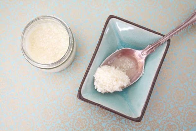 10 Ways to Use Coconut Oil in Your Daily Routine
