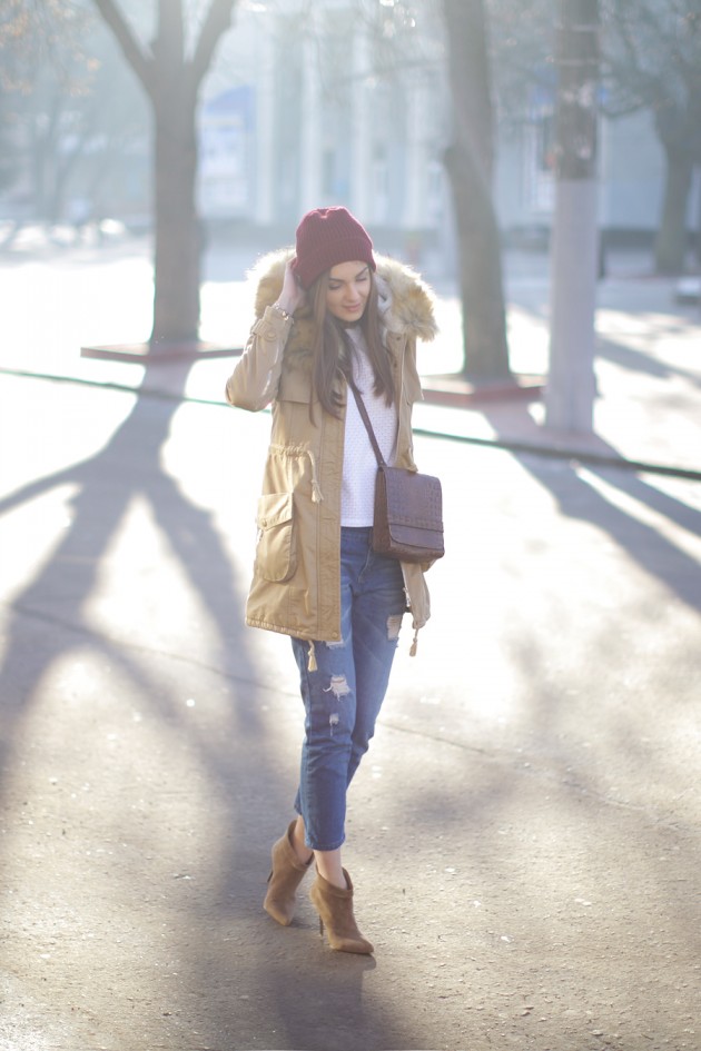15 Trendy Ways Of How To Wear Beanies This Winter