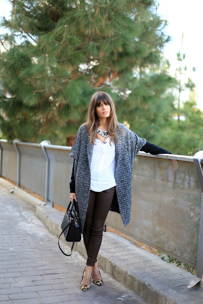 Comfortable Yet Stylish Outfit Ideas With Oversized Cardigans