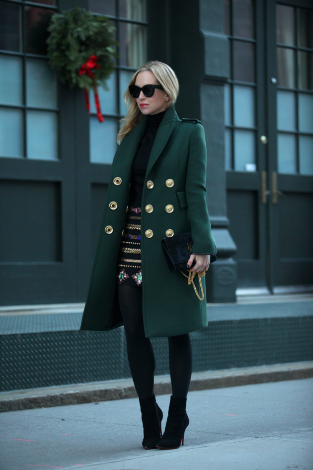 15 Ways Of How To Wear Emerald Green