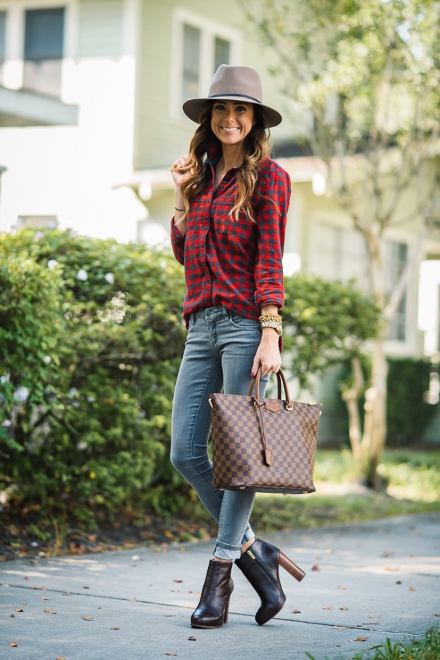 How To Wear A Plaid Shirt: 20 Styling Options You Must Try